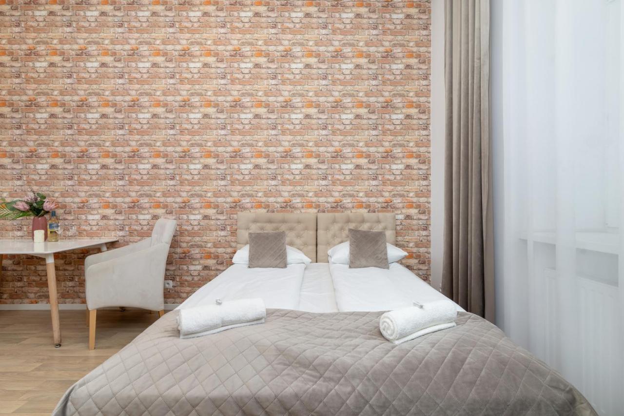 Beautiful Apartments Krakow Dietla By Noclegi Renters Bagian luar foto
